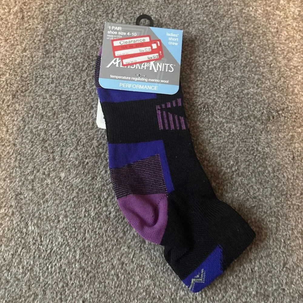 Women’s Sock Lot Alaska Knits, Finishline, Carhartt, Muk Luks, Reebok, Old Navy - Picture 2 of 16